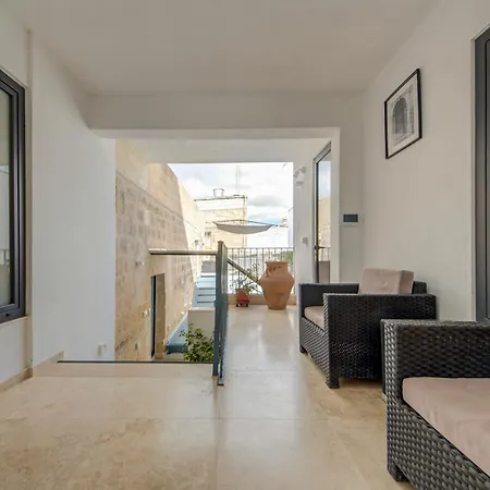 Villa Zaffir Retreat Żebbuġ