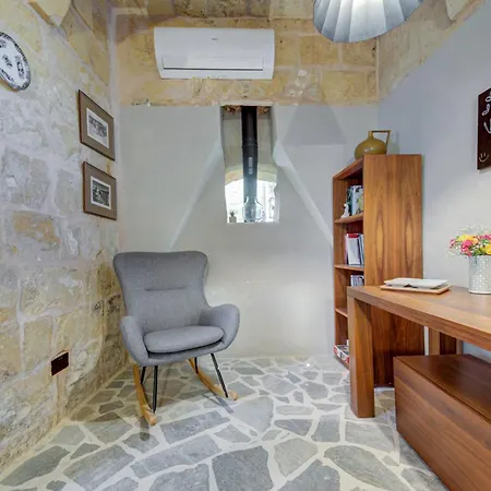 Zaffir Retreat * Żebbuġ