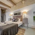 Zaffir Retreat *