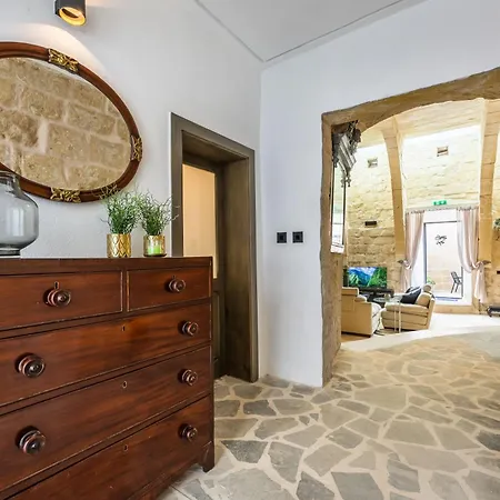 Zaffir Retreat * Żebbuġ