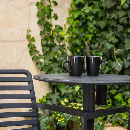 Villa Zaffir Retreat Żebbuġ